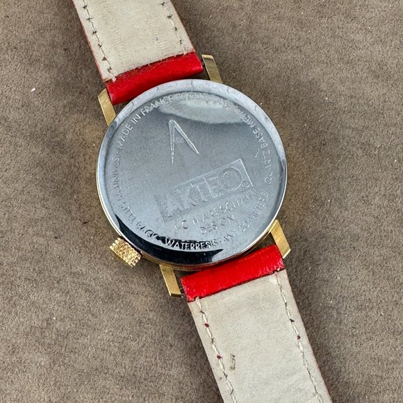 Vintage Akteo designed Makeup Artist Gold Tone Watch in pristine condition - Picture 5 of 8